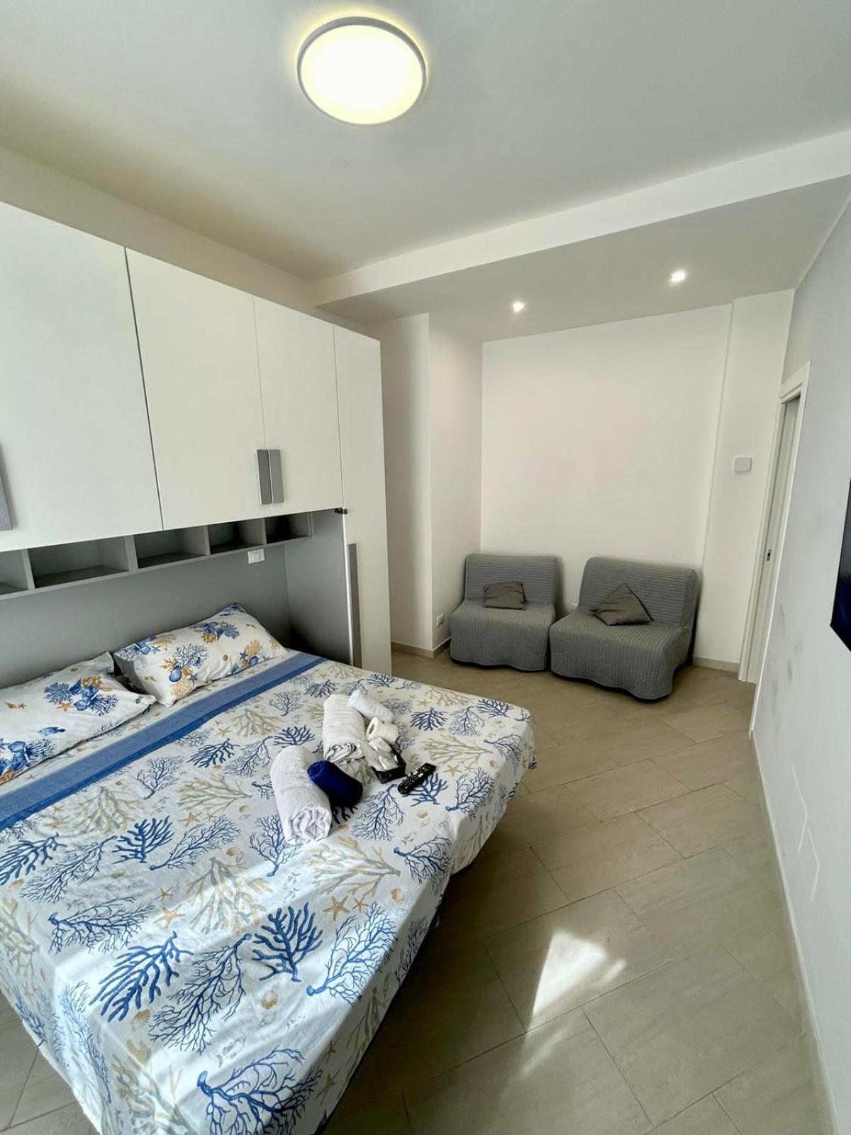 Roma Apartment Holiday Apartment *